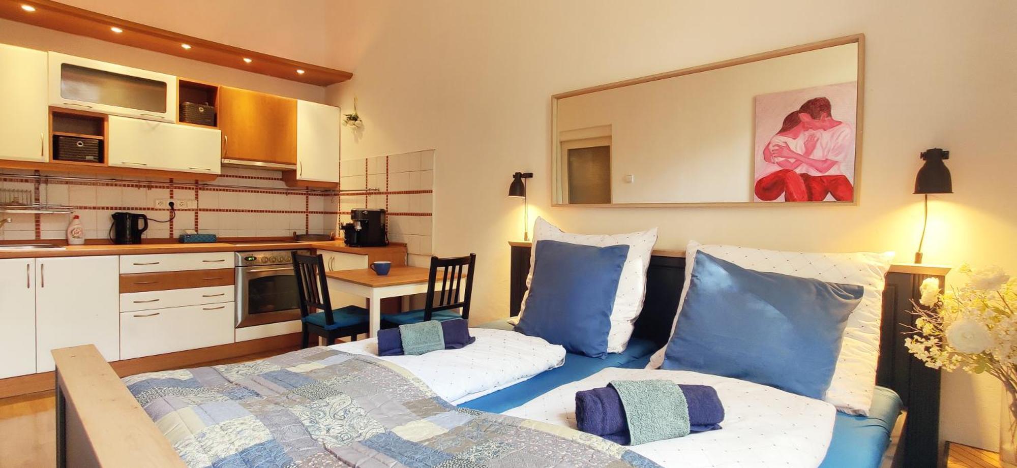 Triple King Size Balcony דירה